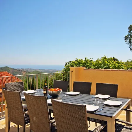Lia - Plusholidays Villa Calp