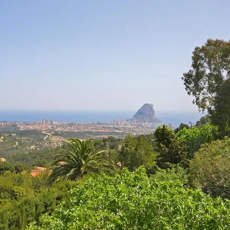 Lia - Plusholidays Calp