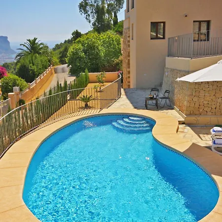 Lia - Plusholidays Villa