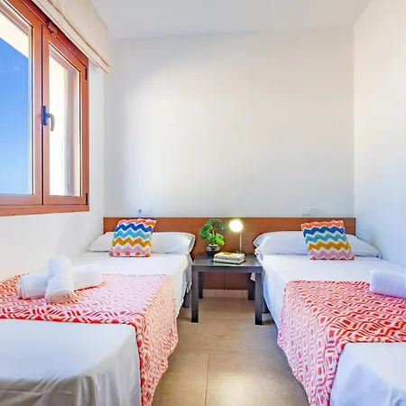 Lia - Plusholidays * Кальпе