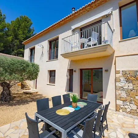 Lia - Plusholidays ヴィラ カルプ