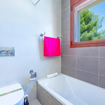 Вілла Lia - Plusholidays