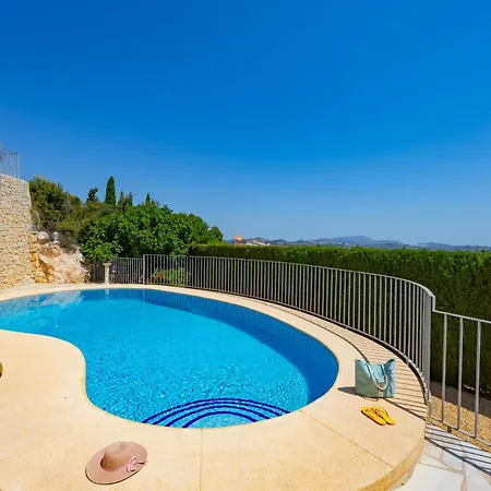 Вілла Lia - Plusholidays *