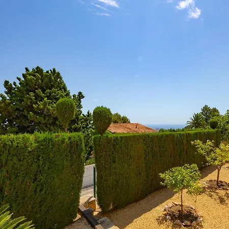 Lia - Plusholidays * Кальпе