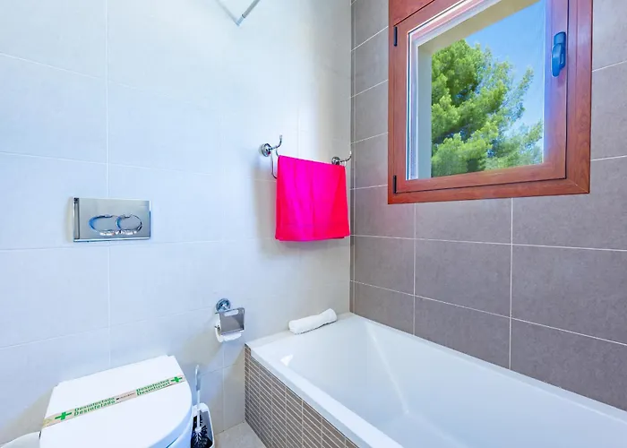 Вілла Lia - Plusholidays