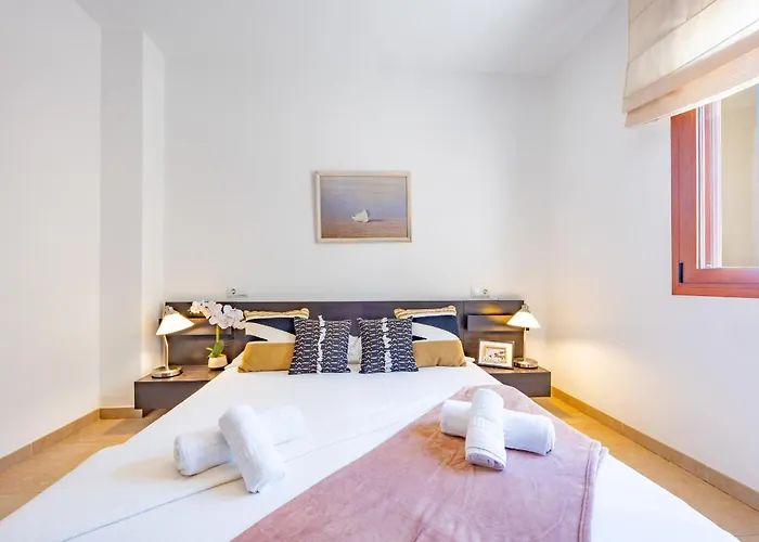 Lia - Plusholidays Кальпе