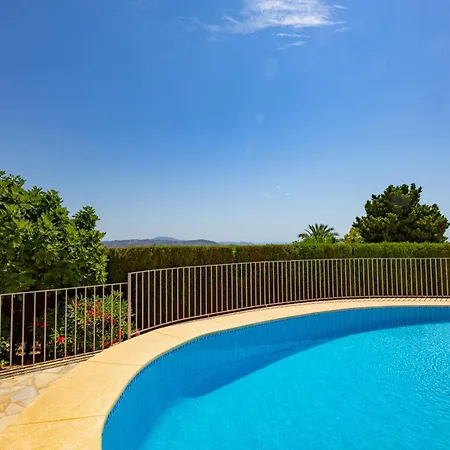 Lia Вилла Кальпе