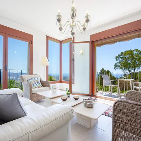 Lia Вилла Кальпе